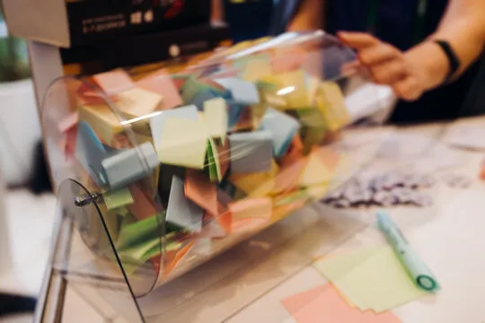 七星彩票 - 联系与服务